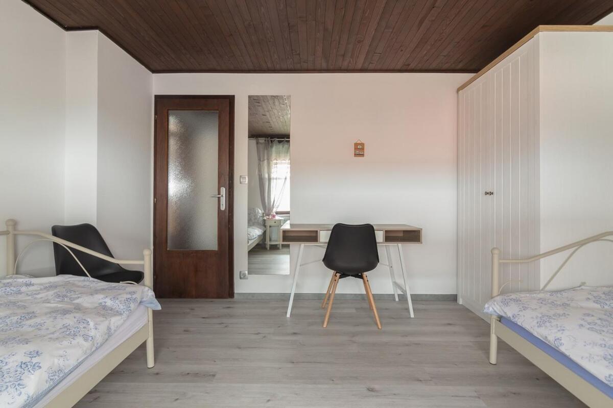 Family Apartment Nakiteya Ljubljana Eksteriør bilde