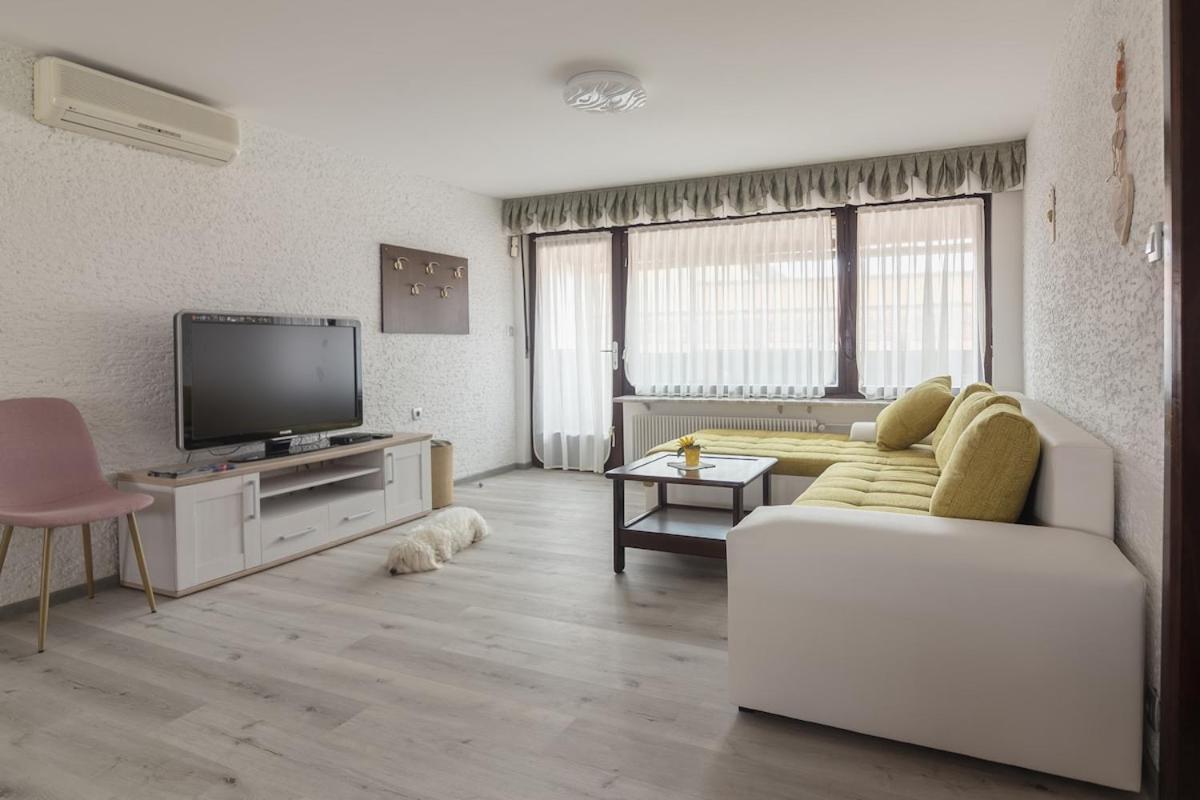 Family Apartment Nakiteya Ljubljana Eksteriør bilde